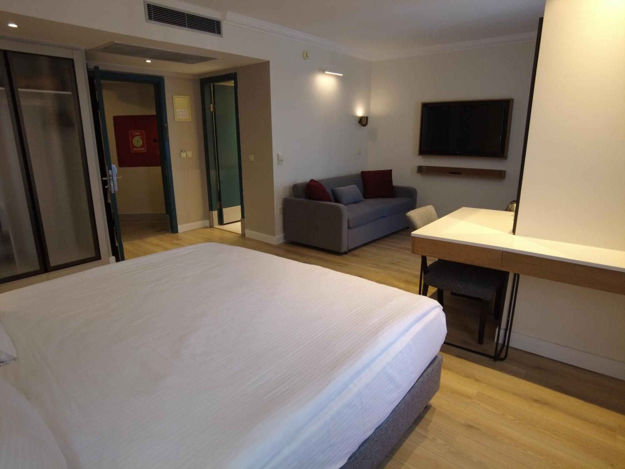 เฟรอนยา โฮเต็ล Hotel อิสตันบูล ภายนอก รูปภาพ